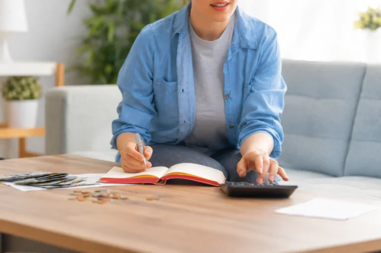The Cash Envelope Method: A Beginner’s Guide to Cash Stuffing
